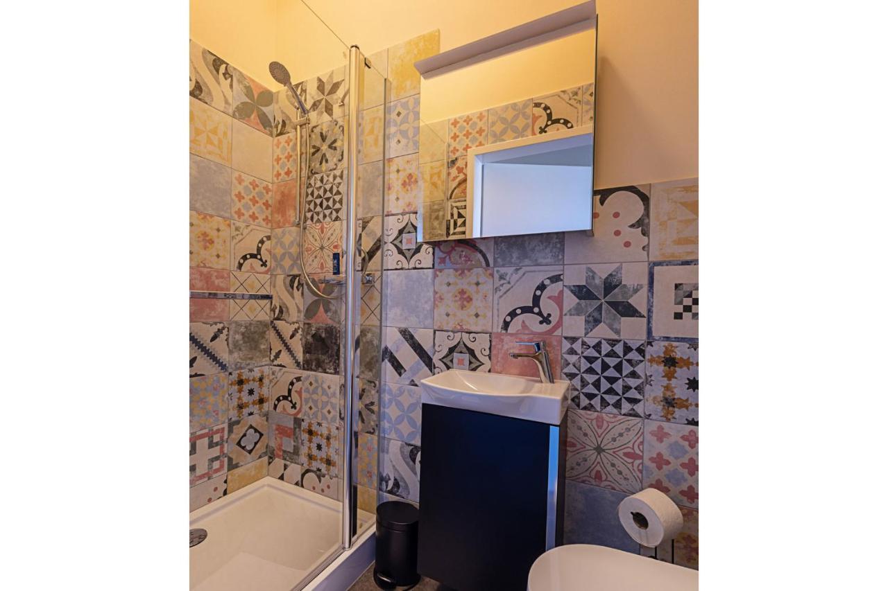 Fabric Apartments Dettingen an der Erms ภายนอก รูปภาพ