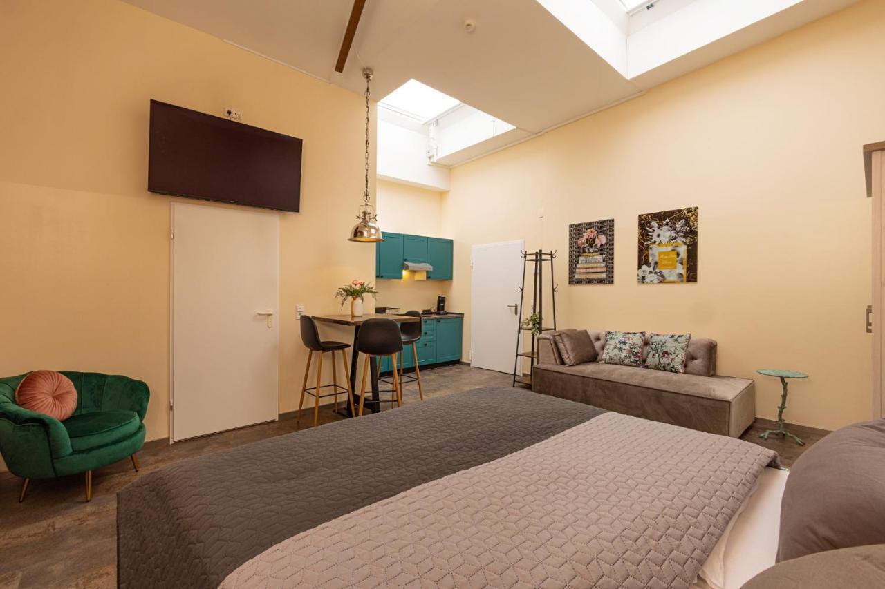 Fabric Apartments Dettingen an der Erms ภายนอก รูปภาพ